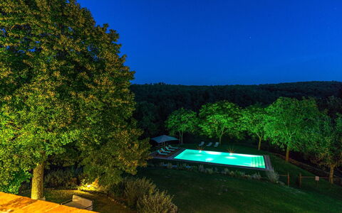 Monticchia 10: Natura, Piscina, Paesaggio, Giardino, Notte, Eco Hotel, Ricorrere, Landscaping, Sera, Paesaggio Di Illuminazione