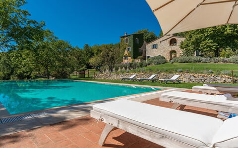 Monticchia 10: Piscina, Estate, Giardino, Hacienda, Ricorrere, Dimora, Villa, Eco Hotel, Mobili Da Esterno, Landscaping