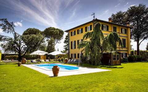 Villa Luigina 8: Prato, Estate, Piscina, Villa, Cortile, Hotel, Dimora, Hacienda