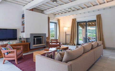 Villa le Fontane 12: Mobilia, Legna, Casa, Interior Design, Pavimentazione, Divano, Sedia, Soggiorno, Pavimento, Tavolo
