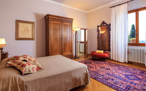 Villa Beltrami 14: Mobilia, Interior Design, Pavimentazione, Camera Da Letto, Letto, Legna, Camera, Pavimento, Tessile, Lenzuolo