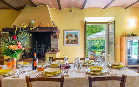San Francesco 12: Mobilia, Tavolo, Cucina & Sala Da Pranzo Tavolo, Sedia, Casa, Casa, Sala Da Pranzo, Interior Design, Camera, Ricorrere