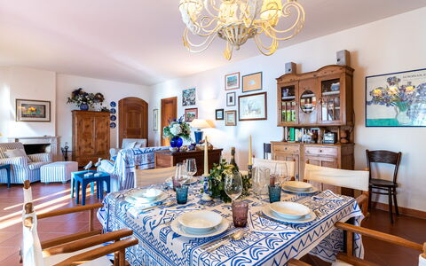 Corazza 6+1: Mobilia, Sala Da Pranzo, Tavolo, Interior Design, Sedia, Cucina & Sala Da Pranzo Tavolo, Pavimentazione, Tavola, Camera, Illuminazione