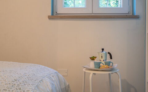 Ai Due Cuori 4: Parete, Interior Design, Camera Da Letto, Mobilia, Legna, Biancheria, Letto, Lenzuolo, Illuminazione, Camera