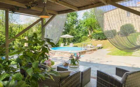 Ai Due Cuori 4: Mobilia, Piscina, Mobili Da Esterno, Sedia, Ricorrere, Shade, Eco Hotel, Ombrello, Backyard, Giardino