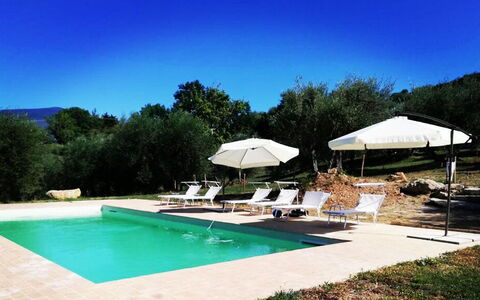 Amandula 6: Piscina, Ricorrere, Eco Hotel, Lettino, Landscaping, Hacienda, Mobili Da Esterno, Shade, Terme, Resort Citta '