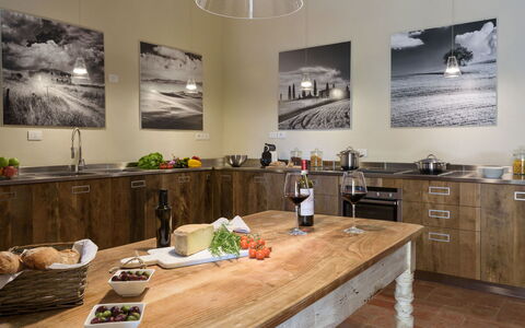 Ca Maggiore 10+2: Mobilia, Interior Design, Pavimentazione, Legna, Controsoffitto, Pavimento, Cabinetry, Illuminazione, Pavimento In Legno, Cucina