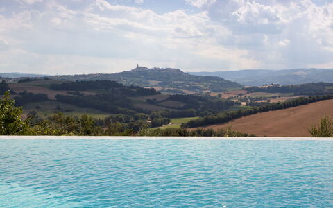Casale delle Lavande 10: Blu, Piscina, Sera, Crepuscolo, Cumulo