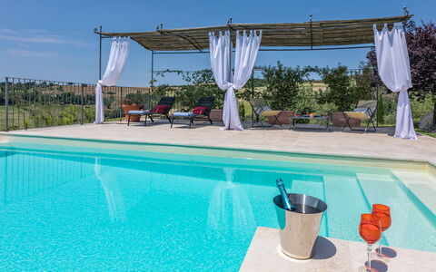 Casale dei Gelsomini 8: Blu, Piscina, Ricorrere, Mobili Da Esterno, Materiale Composito, Eco Hotel, Tempo Libero, Shade, Sedia, Lettino