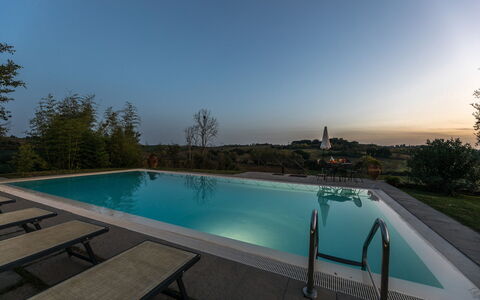 Casale Cinque Valli 8: Piscina, Ricorrere, Mobili Da Esterno, Crepuscolo, Eco Hotel, Giochi D'Acqua, Resort Citta ', Landscaping, Terme, Reflecting Pool