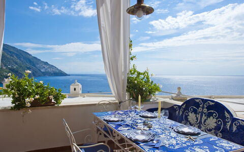Casa Noemi 4+2: Blu, Mobilia, Tavolo, Mare, Costa, Costiera E Morfologie Oceanic, Sedia, Ricorrere, Oceano, Vaso Di Fiori