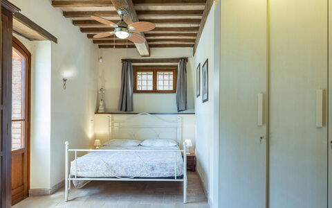 Dalmanuta 8: Interior Design, Mobilia, Parete, Pavimentazione, Legna, Pavimento, Camera Da Letto, Soffitto, Letto, Illuminazione