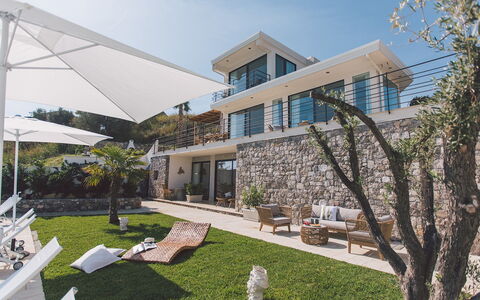Villa Triscele 10: Casa, Estate, Tempo Libero, Villa, Dimora, Balcone, Shade, Ombrello, Mobili Da Esterno, Ricorrere