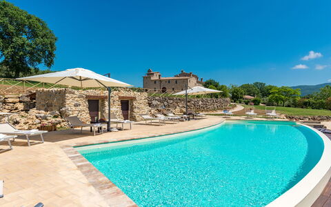 Santa Illuminata 12: Paesaggio, Estate, Castello, Villa, Cumulo, Landscaping, Dimora, Fenomeno Meteorologico, Hacienda