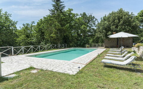 Villa la Corte 6: Piscina, Estate, Ricorrere, Giardino, Backyard, Mobili Da Esterno, Landscaping, Eco Hotel, Flagstone, Hacienda