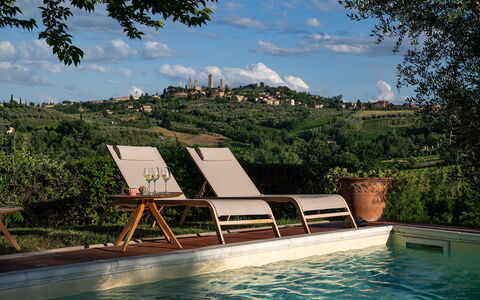 Villa Caterina 8: Mobilia, Mobili Da Esterno, Lettino, Shade, Giardino, Eco Hotel, Ricorrere, Sedia, Backyard, Landscaping