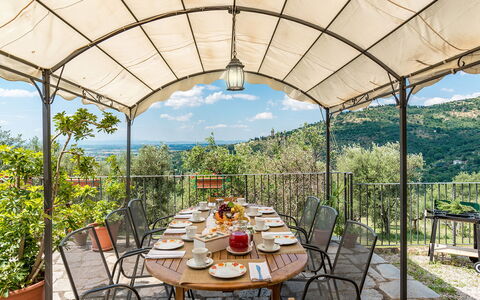 Villa Fabi 6+2: Hill Station, Eco Hotel, Shade, Sedia, Mobili Da Esterno, Balcone, Tavolo Esterno, Portico, Recinzione, Villa