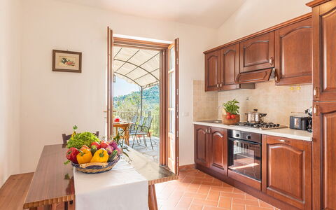 Villa Fabi 6+2: Interior Design, Cucina, Elettrodomestico Da Cucina, Controsoffitto, Mobilia, Pavimentazione, Casa, Cucina & Sala Da Pranzo Tavolo, Cabinetry, Apparecchio Major