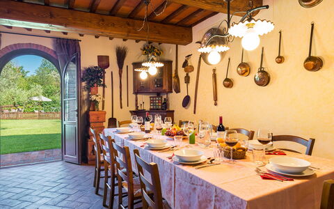 Villa Gino 8+2: Mobilia, Tavolo, Legna, Interior Design, Sedia, Soffitto, Cucina & Sala Da Pranzo Tavolo, Sala Da Pranzo, Illuminazione, Lampada