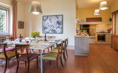 Villa Il Cedro 10+1: Mobilia, Interior Design, Pavimentazione, Tavolo, Sedia, Sala Da Pranzo, Legna, Soffitto, Cucina & Sala Da Pranzo Tavolo, Camera