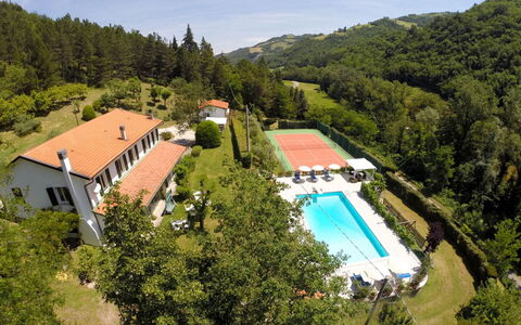 La Villa Dina 10: Piscina, Ricorrere, Eco Hotel, Estate, Hacienda, Terme, Villa, Mobili Da Esterno, Landscaping, Hotel