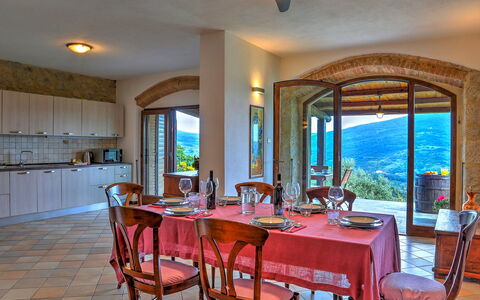 La Casa di Elsa 6: Mobilia, Cucina & Sala Da Pranzo Tavolo, Sedia, Sala Da Pranzo, Eco Hotel, Villa, Pianta Della Casa