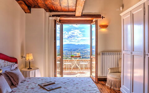 Villa Bella 8: Sedia, Balcone, Pianta Della Casa, Hotel, Villa, Paesino Di Montagna, Biancheria