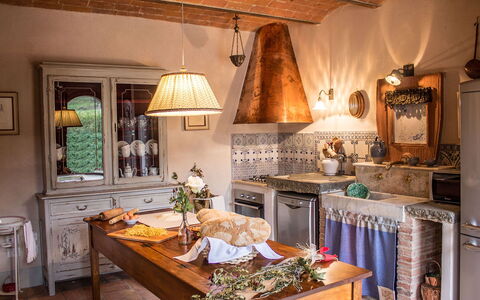 Dimora San Germano 14: Mobilia, Interior Design, Legna, Cucina, Illuminazione, Casa, Pavimentazione, Cabinetry, Camera, Lampada