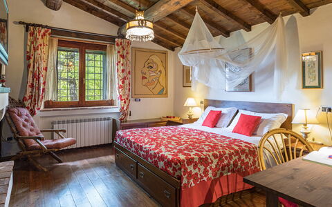 La Cerqua 8: Mobilia, Interior Design, Parete, Camera Da Letto, Letto, Biancheria, Soffitto, Lenzuolo, Tessile, Bedding