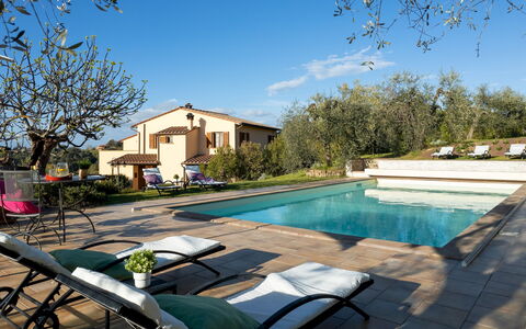 La Villa Nell'Isola Verde 12: Piscina, Zona Residenziale, Casa, Casa, Architettura, Estate, Ricorrere, Insediamento Umano, Hacienda, Villa