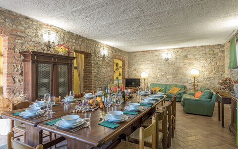 Podere San Ansano 14+2: Mobilia, Parete, Tavolo, Sedia, Interior Design, Sala Da Pranzo, Cucina & Sala Da Pranzo Tavolo, Pavimentazione, Soffitto, Illuminazione