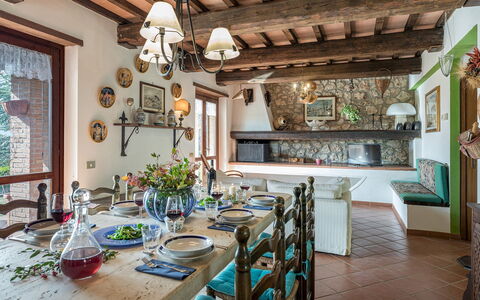 Villa Paola 6: Mobilia, Interior Design, Casa, Tavolo, Casa, Sala Da Pranzo, Cucina & Sala Da Pranzo Tavolo, Sedia, Camera, Agriturismo