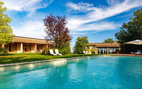 La Tana del Ghiro 18: Blu, Piscina, Casa, Ricorrere, Estate, Casa, Eco Hotel, Agriturismo, Villetta, Giardino