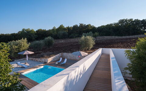 Trullo Santa Pazienza 6+3: Materiale Composito, Piscina
