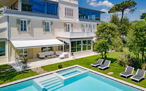 Villa Guidi 10: Zona Residenziale, Piscina, Casa, Casa, Estate, Ricorrere, Dimora, Portico, Villa, Landscaping