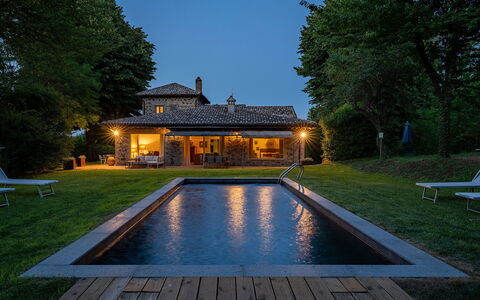 Casale dei Tigli 8: Piscina, Casa, Estate, Casa, Villetta, Agriturismo, Giardino, Ricorrere, Backyard, Eco Hotel