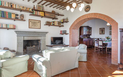 Casale le Tre Querce 8+1: Mobilia, Parete, Pavimentazione, Interior Design, Casa, Pavimento, Soggiorno, Camera, Sedia, Soffitto