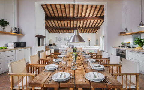 Villa Carmeli 12+2: Mobilia, Interior Design, Legna, Pavimentazione, Soffitto, Tavolo, Cucina & Sala Da Pranzo Tavolo, Cucina, Casa, Sedia