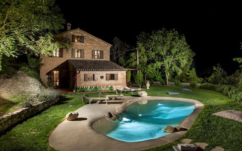 Casa Melograno 11+2: Piscina, Backyard, Giardino, Ricorrere, Villetta, Landscaping, Estate, Tempo Libero, Agriturismo, Cortile