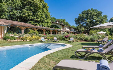 Villa Mimmina 8: Arbusto, Giardino, Ricorrere, Hacienda, Estate, Piscina, Landscaping, Prato, Villa, Shade