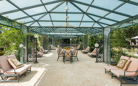 Villa Mimmina 8: Mobilia, Sedia, Shade, Giardino, Terrazza, Struttura Esterna, Mobili Da Esterno, Eco Hotel, Landscaping, Tavolo Esterno