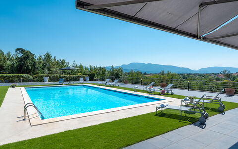 Villa Atmosfere 8: Piscina, Ricorrere, Mobili Da Esterno, Tempo Libero, Eco Hotel, Shade, Ombrello, Terme, Lettino, Sedia