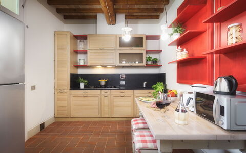 Villa Il Magnifico 10: Mobilia, Cucina, Interior Design, Pavimentazione, Cabinetry, Elettrodomestico Da Cucina, Legna, Mensola, Scaffalature, Controsoffitto