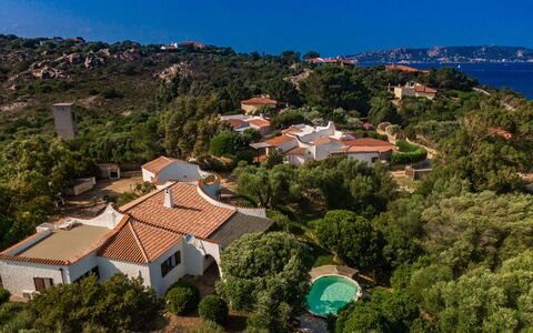 Villa Isa 6: Paesaggio, Casa, Villaggio, Costa, Estate, Fotografia Aerea, Paesino Di Montagna, Visione Globale, Chaparral, Eco Hotel