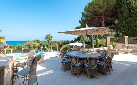Villa Callari 6+2: Ricorrere, Mobili Da Esterno, Shade, Ombrello, Mare, Sedia, Vaso Di Fiori, Costa, Eco Hotel, Tropici