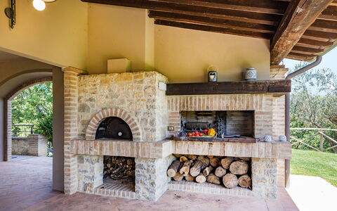 Le Residenze dei Potti 12: Brick, Colonna, Giardino, Estate, Design, Focolare, Hacienda, Massoneria Forno, Backyard, Terrazza