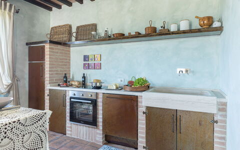 Le Residenze dei Potti 12: Parete, Mobilia, Pavimentazione, Legna, Interior Design, Cucina, Pavimento, Controsoffitto, Camera, Casa