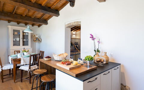 Country House Lo Spigo 4: Mobilia, Interior Design, Pavimentazione, Cucina, Legna, Controsoffitto, Tavolo, Soffitto, Cucina & Sala Da Pranzo Tavolo, Sedia