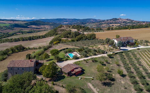 Villa le Logge 12: Casa, Zona Residenziale, Casa, Estate, Area Rurale, Paesaggio, Lotto, Plain, Insediamento Umano, Villetta