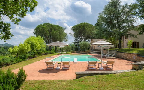 Fonte Pinella 8: Giardino, Estate, Agriturismo, Hacienda, Piscina, Landscaping, Backyard, Prato, Cortile, Eco Hotel